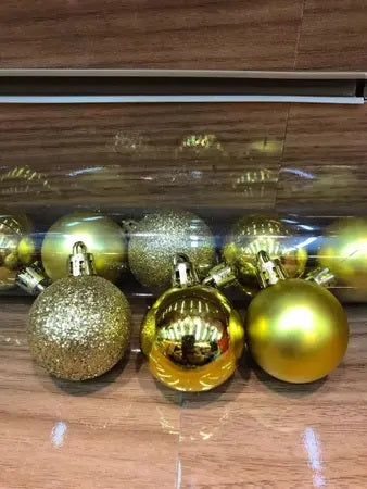 Kits de Bolas de Natal Diversos tamanhos – Vermelho ou Dourado – Foscas, Brilhantes e com Glitter para Árvore e Decoração
