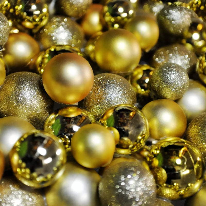 Kits de Bolas de Natal Diversos tamanhos – Vermelho ou Dourado – Foscas, Brilhantes e com Glitter para Árvore e Decoração